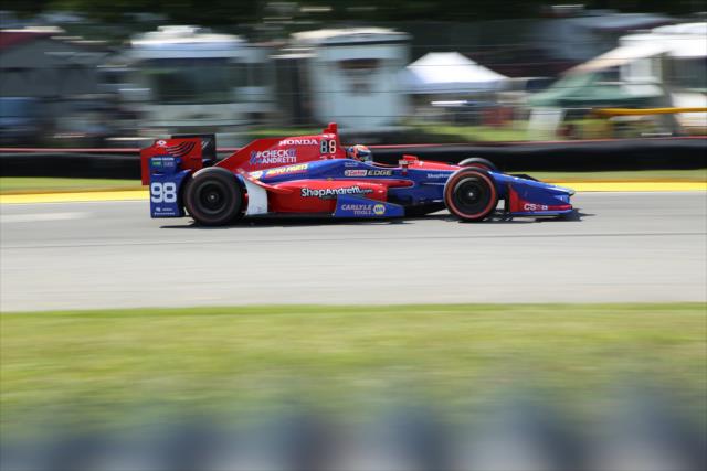 Alexander Rossi sets up for the Turn 12 Carousel during the Honda Indy 200 at Mid-Ohio -- Photo by: Matt Fraver