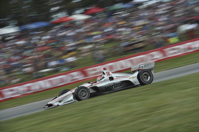 Will Power races toward Turn 5 during the Honda Indy 200 at Mid-Ohio -- Photo by: Chris Owens