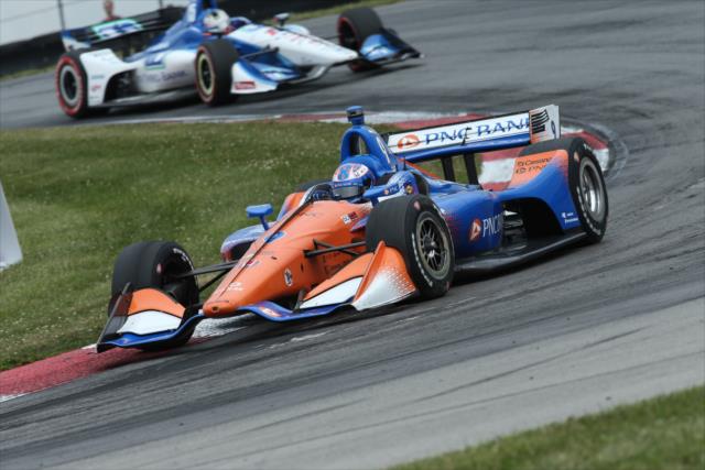 Scott Dixon and Graham Rahal race through the Keyhole Turn (Turn 2) during the Honda Indy 200 at Mid-Ohio -- Photo by: Matt Fraver