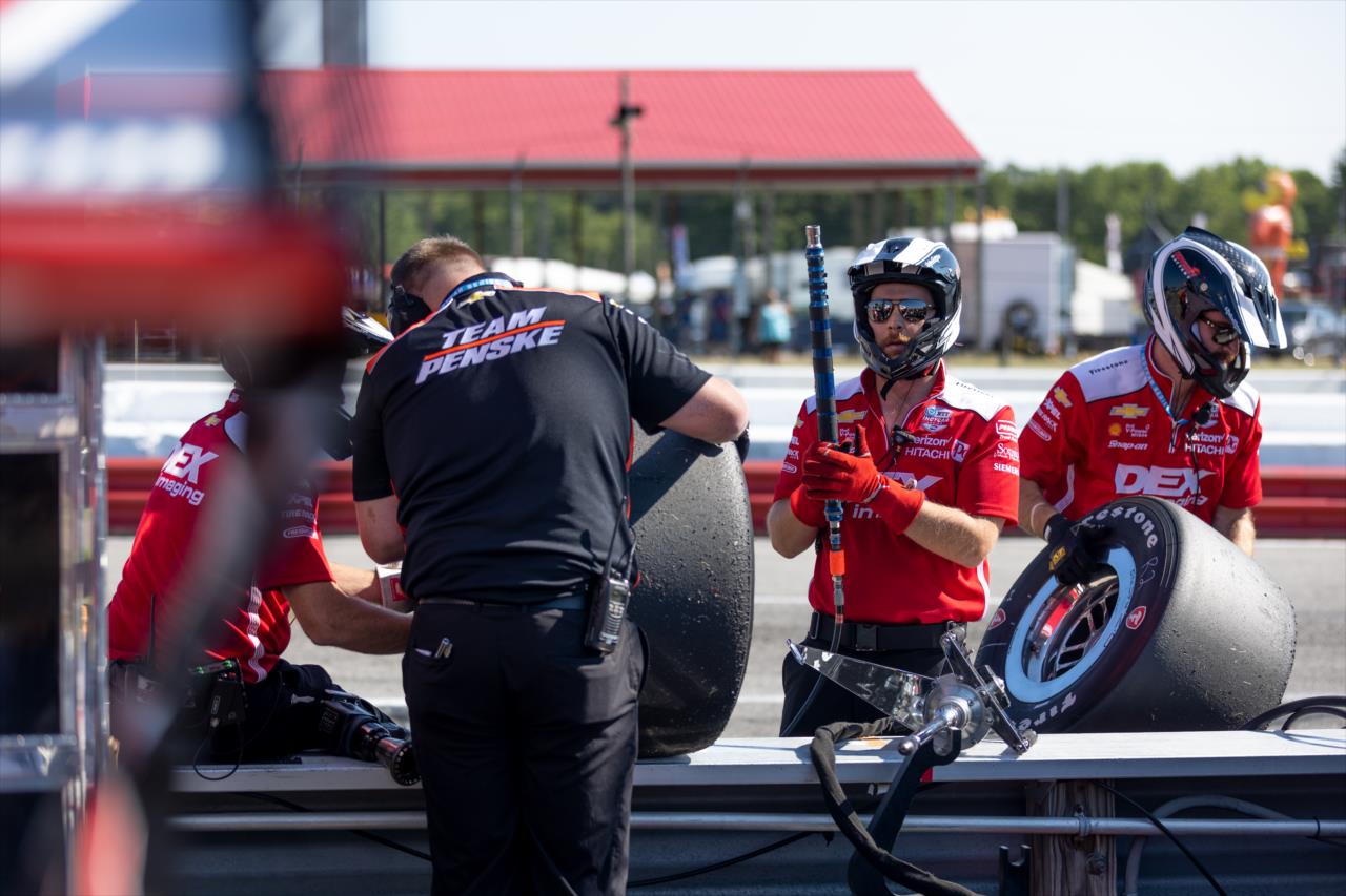 Scott McLaughlin pit crew - Honda Indy 200 at Mid-Ohio - By: Travis Hinkle -- Photo by: Travis Hinkle