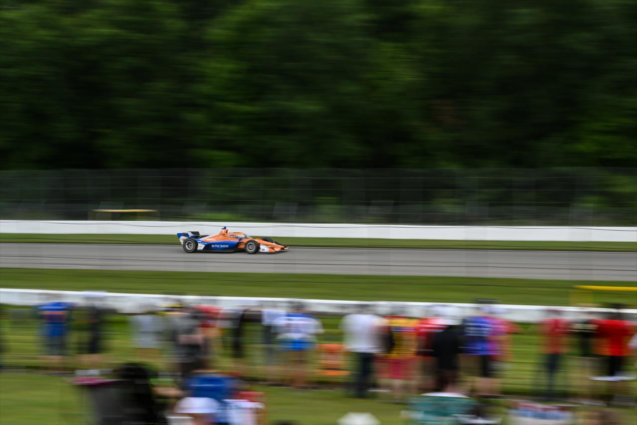 Scott Dixon - Honda Indy 200 at Mid-Ohio - By: James Black -- Photo by: James  Black