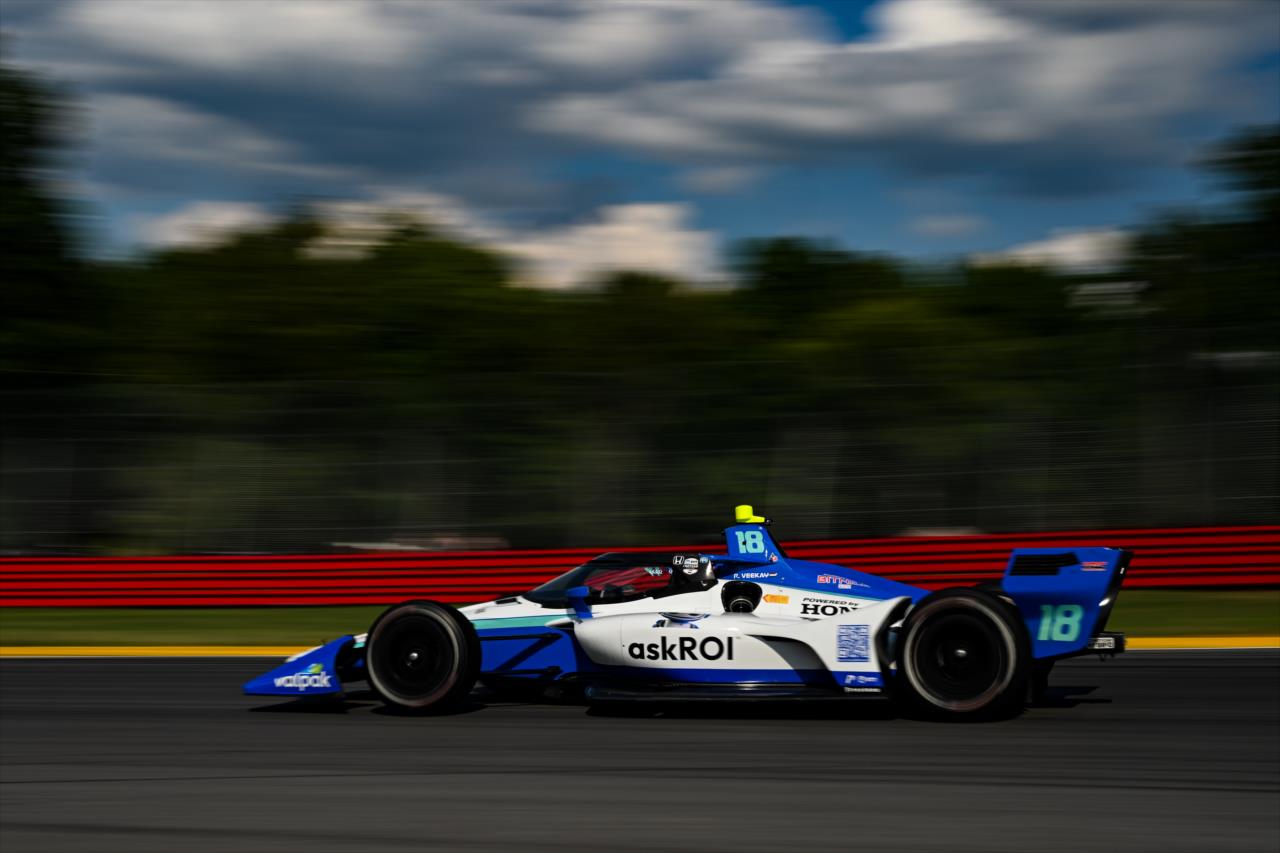  Rinus VeeKay - Honda Indy 200 at Mid-Ohio - By: James Black -- Photo by: James  Black