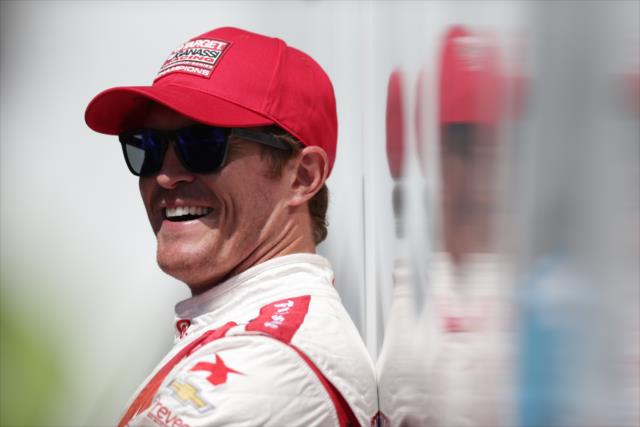 Scott Dixon in his pit stand prior to the start of the ABC Supply Wisconsin 250 at the Milwaukee Mile -- Photo by: Shawn Gritzmacher