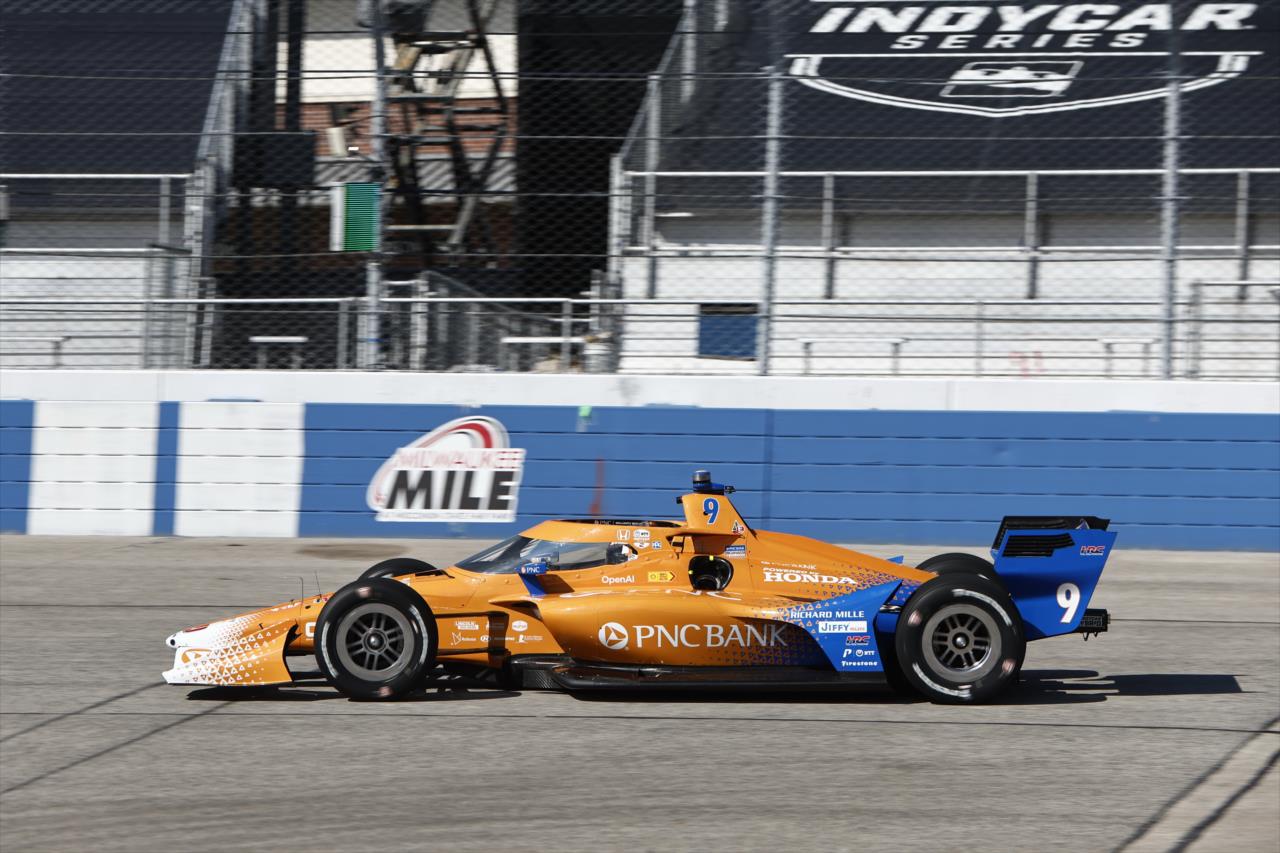 Scott Dixon - Snap-On Milwaukee Mile 250 - By: Chris Jones -- Photo by: Chris Jones