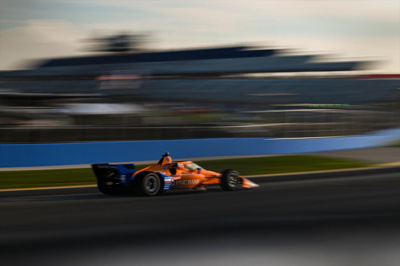 Scott Dixon - Snap-On Makers and Fixers 250 at the Milwaukee Mile - By: James Black -- Photo by: James  Black