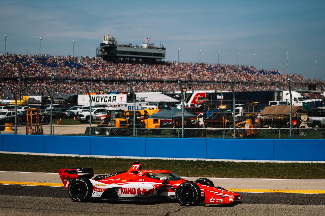 Sting Ray Robb - Snap-On Makers and Fixers 250 and Snap-on Milwaukee Mile 250 at the Milwaukee Mile - By: Joe Skibinski -- Photo by: Joe Skibinski