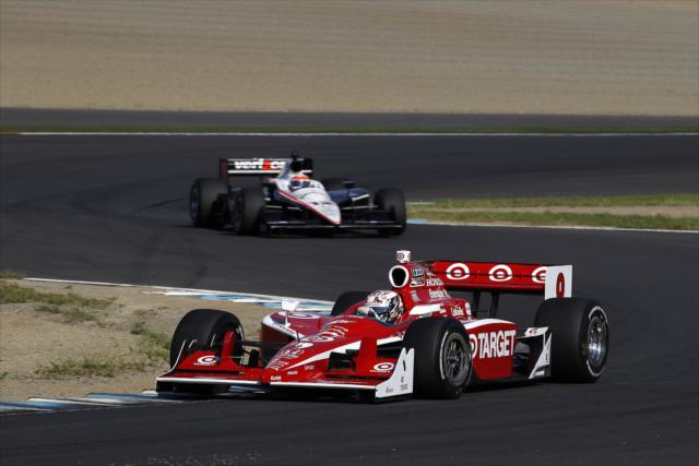 Scott Dixon is chased by Will Power -- Photo by: LAT Photo USA