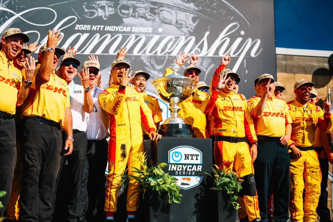 Alex Palou and team - Borchetta Bourbon Music City Grand Prix - By: Joe Skibinski -- Photo by: Joe Skibinski