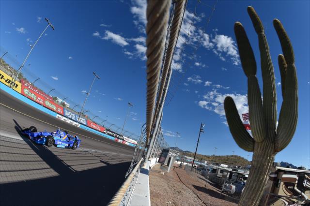 Scott Dixon rolls toward pit lane during the pit stop practice prior to the Desert Diamond West Valley Phoenix Grand Prix -- Photo by: Chris Owens