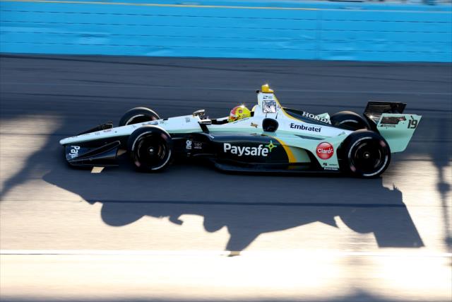 Pietro Fittipaldi on course during the rookie oval test at ISM Raceway -- Photo by: Chris Jones
