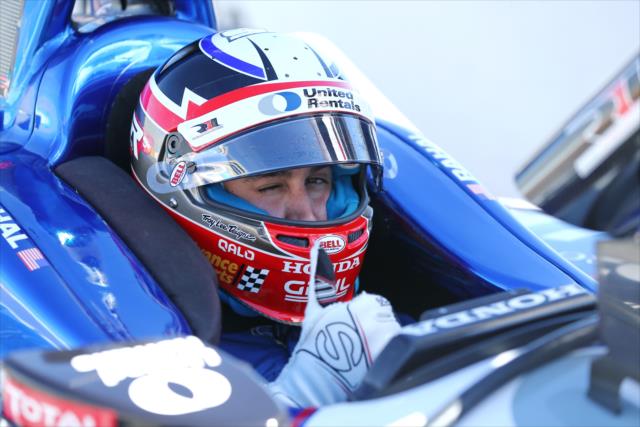 Graham Rahal sits in his No. 15 United Rentals Honda on pit lane during the open test at ISM Raceway -- Photo by: Chris Jones
