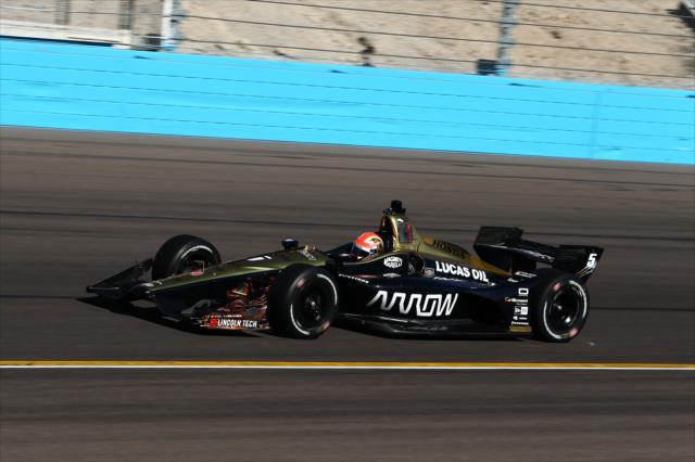 James Hinchcliffe hits the apex of Turn 4 during the afternoon open test session at ISM Raceway -- Photo by: Chris Jones