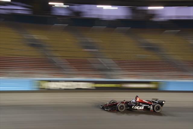 Robert Wickens streaks through Turn 1 during the evening open test session at ISM Raceway -- Photo by: John Cote