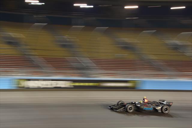 Gabby Chaves streaks through Turn 1 during the evening open test session at ISM Raceway -- Photo by: John Cote