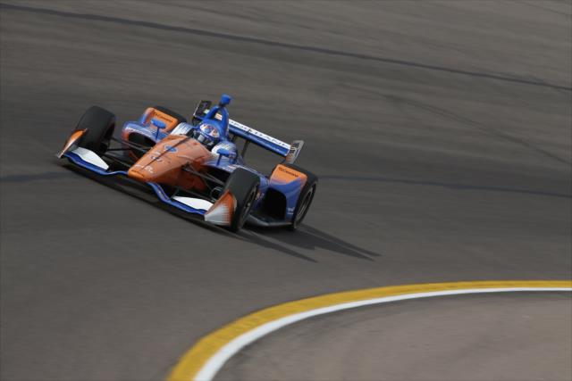 Scott Dixon rolls into Turn 1 during the afternoon open test session at ISM Raceway -- Photo by: Joe Skibinski