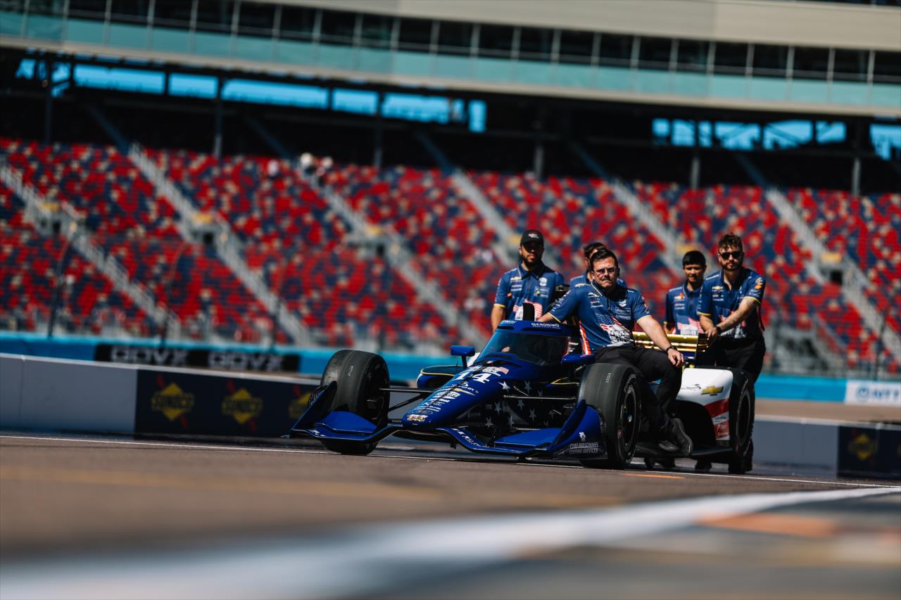 Santino Ferrucci crew members - Good Ranchers 250 - By: Joe Skibinski -- Photo by: Joe Skibinski