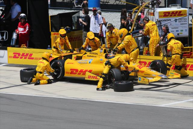 Ryan Hunter-Reay with an early pit stop during the Pocono INDYCAR 500 -- Photo by: Bret Kelley