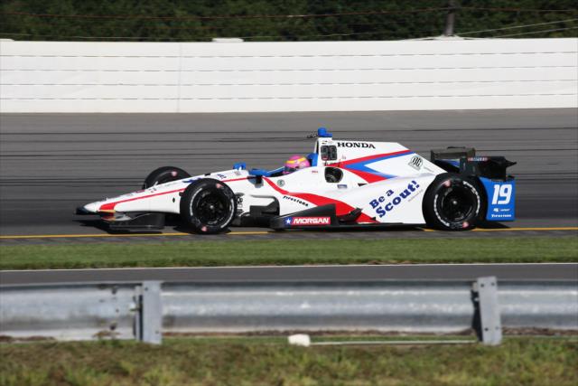 Pippa Mann sets up for Turn 3 during practice for the ABC Supply 500 at Pocono Raceway -- Photo by: Bret Kelley