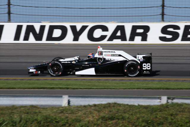 Alexander Rossi sets up for Turn 3 during practice for the ABC Supply 500 at Pocono Raceway -- Photo by: Bret Kelley