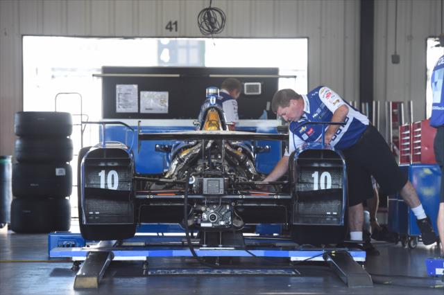 Preparing the No. 10 NTT Data Chevrolet of Tony Kanaan in the Pocono Raceway garages -- Photo by: Chris Owens