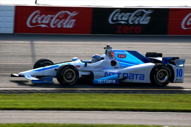 Tony Kanaan in the shadows of Turn 3 during the final practice for the ABC Supply 500 at Pocono Raceway -- Photo by: Bret Kelley