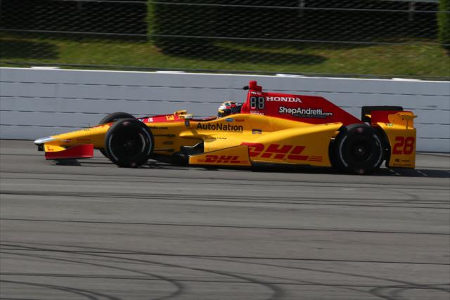 Ryan Hunter-Reay along the frontstretch during practice for the ABC Supply 500 at Pocono Raceway -- Photo by: Bret Kelley