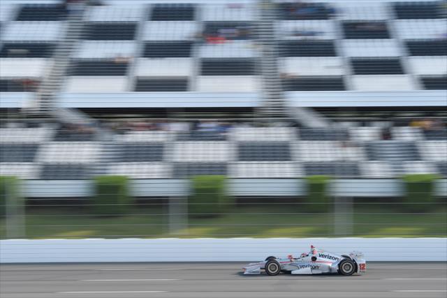 Will Power streaks toward the start/finish line during practice for the ABC Supply 500 at Pocono Raceway -- Photo by: Chris Owens