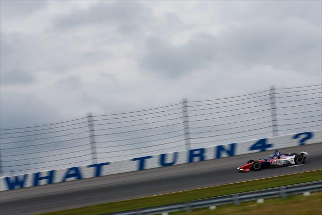 Tony Kanaan sails out of Turn 3 during practice for the ABC Supply 500 at Pocono Raceway -- Photo by: Joe Skibinski