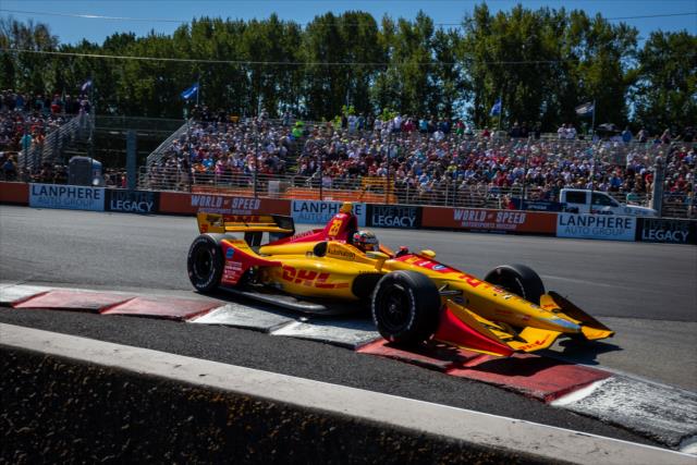 Ryan Hunter-Reay dives into Turn 1 during the Grand Prix of Portland at Portland International Raceway -- Photo by: Stephen King