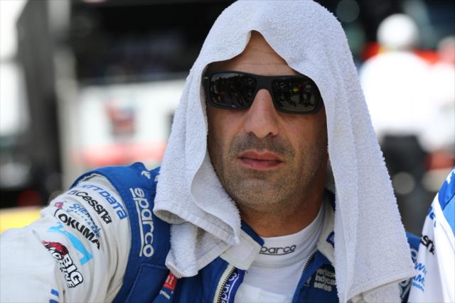 Tony Kanaan sits in the shade during pre-race festivities for the KOHLER Grand Prix at Road America -- Photo by: Chris Jones