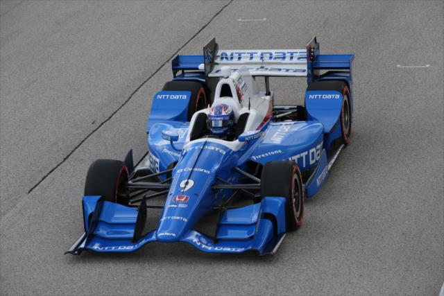 Scott Dixon flies down the frontstretch during the KOHLER Grand Prix at Road America -- Photo by: Chris Jones