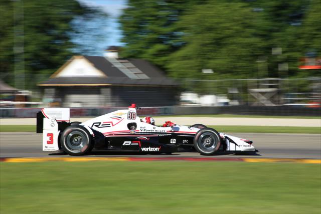 Helio Castroneves on course during the KOHLER Grand Prix at Road America -- Photo by: Matt Fraver