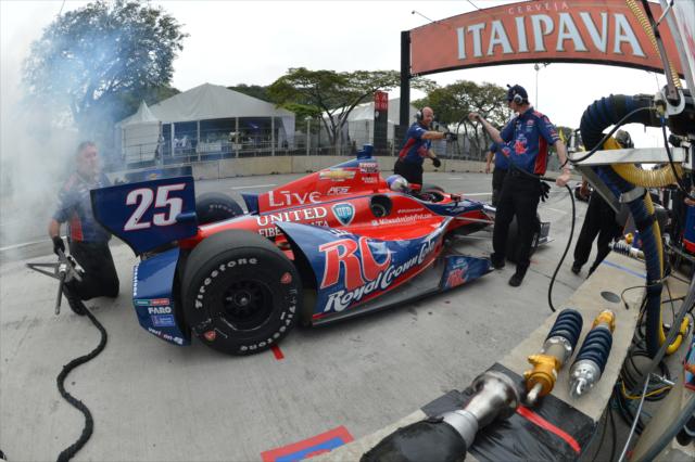 Andretti Autosport fires up the #25 car of Marco Andretti -- Photo by: John Cote