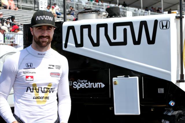 James Hinchcliffe gets prepared for practice for the Firestone Grand Prix of St. Petersburg -- Photo by: Chris Jones