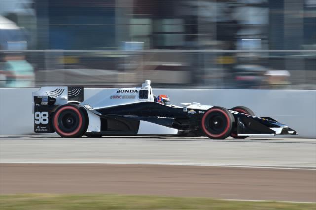 Alexander Rossi on course during qualifications for the Firestone Grand Prix of St. Petersburg -- Photo by: Chris Owens