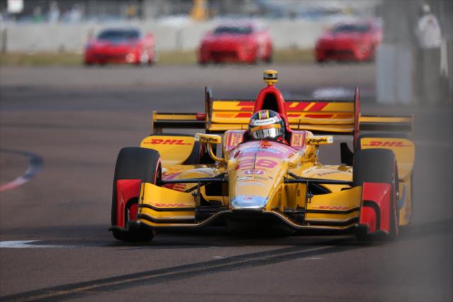 Ryan Hunter-Reay navigates Turn 2 during qualifications for the Firestone Grand Prix of St. Petersburg -- Photo by: Tim Holle