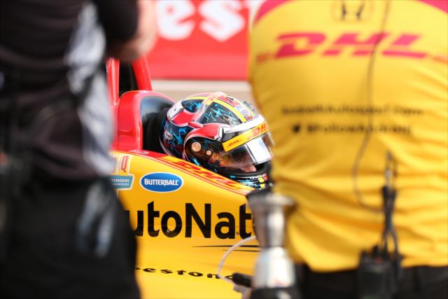 Ryan Hunter-Reay sits in his No. 28 DHL Honda on pit lane prior to qualifications for the Firestone Grand Prix of St. Petersburg -- Photo by: Tim Holle