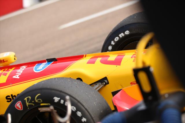 The No. 28 DHL Honda of Ryan Hunter-Reay sits idle on pit lane prior to qualifications for the Firestone Grand Prix of St. Petersburg -- Photo by: Tim Holle