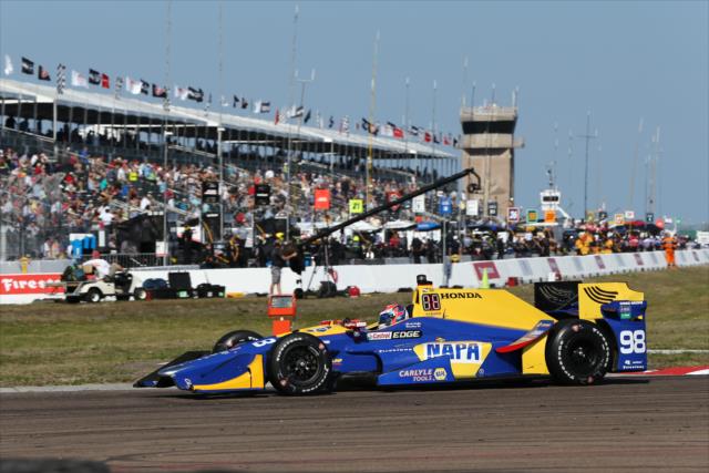 Alexander Rossi sets sail for Turn 2 during practice for the Firestone Grand Prix of St. Petersburg -- Photo by: Chris Jones