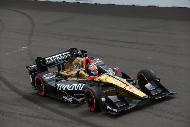 James Hinchcliffe streaks down the frontstretch during the Firestone Grand Prix of St. Petersburg -- Photo by: Chris Jones