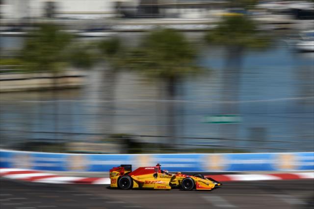 Ryan Hunter-Reay apexes Turn 10 at Dan Wheldon Way during the final warmup for the Firestone Grand Prix of St. Petersburg -- Photo by: Chris Owens