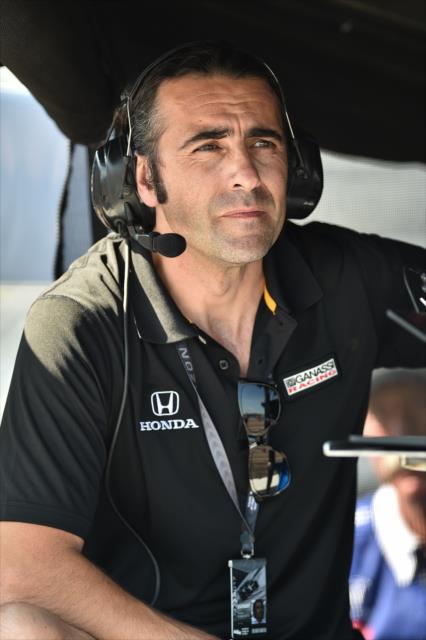 Dario Franchitti watches track activity from the Ganassi pit stand during the final warmup for the Firestone Grand Prix of St. Petersburg -- Photo by: Chris Owens