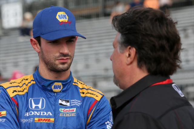 Alexander Rossi chats with team owner Michael Andretti prior to the final warmup for the Firestone Grand Prix of St. Petersburg -- Photo by: Joe Skibinski