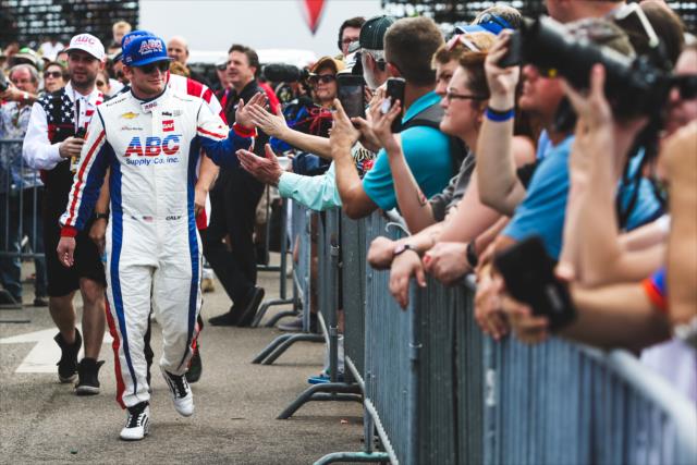 Conor Daly greets the fans during pre-race festivities for the Firestone Grand Prix of St. Petersburg -- Photo by: Joe Skibinski