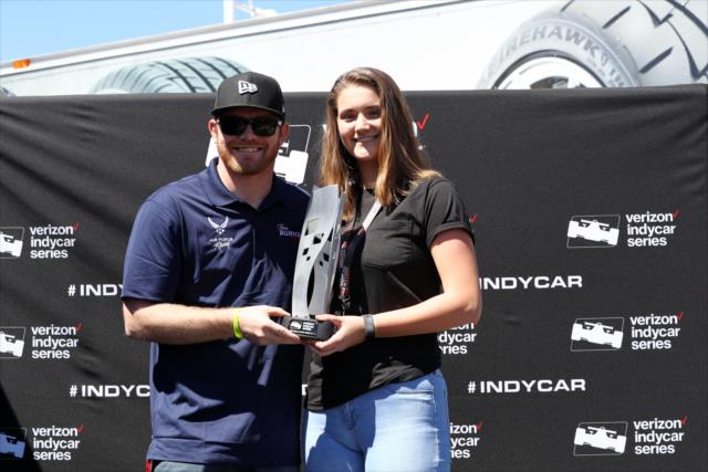 Conor Daly accepts the 2017 Fan Favorite Driver award in the INDYCAR Fan Village at St. Petersburg -- Photo by: Chris Jones