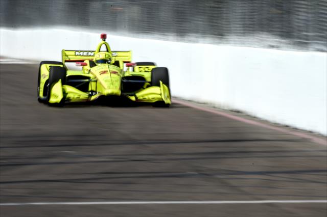 Simon Pagenaud sets up for Turn 11 during practice for the Firestone Grand Prix of St. Petersburg -- Photo by: Chris Owens