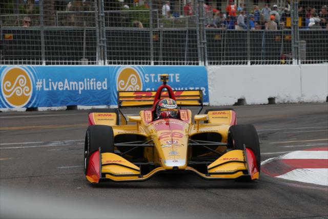 Ryan Hunter-Reay hits the apex of Turn 10 during practice for the Firestone Grand Prix of St. Petersburg -- Photo by: Chris Jones