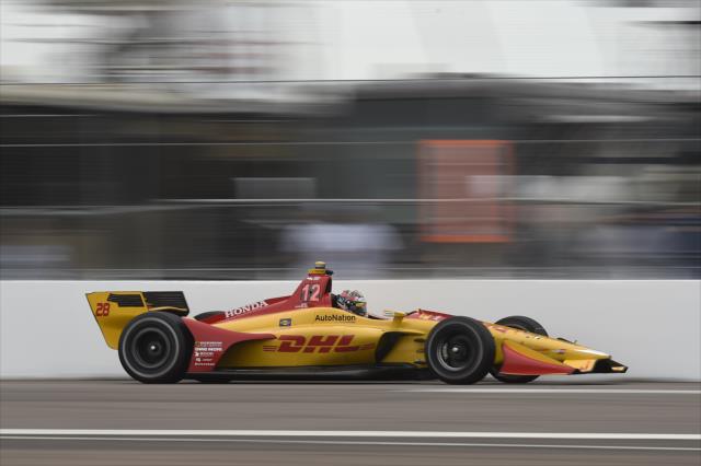 Ryan Hunter-Reay races down the frontstretch during practice for the Firestone Grand Prix of St. Petersburg -- Photo by: Chris Owens