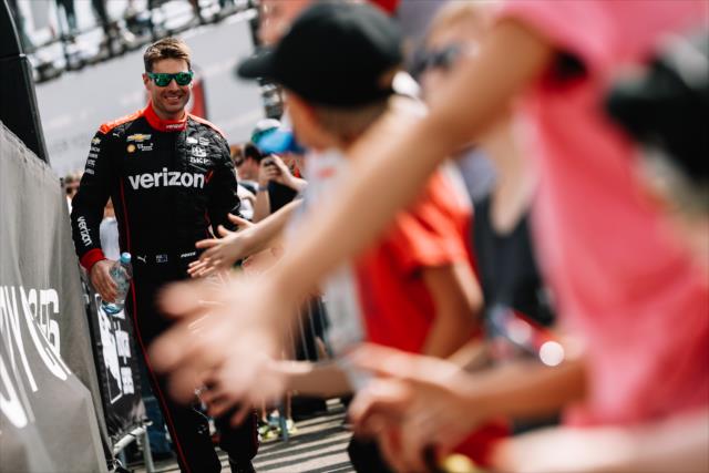 Will Power greets the fans during pre-race introductions for the Firestone Grand Prix of St. Petersburg -- Photo by: Joe Skibinski