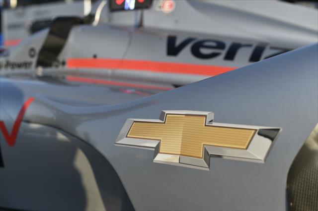Chevrolet Bowtie on the No. 12 Verizon Chevrolet of Will Power at St. Petersburg -- Photo by: Chris Owens